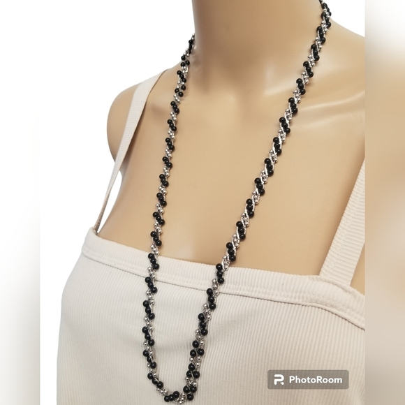 TRIFARI VINTAGE 90s SILVERTONED BRAIDED NECKLACE WITH BLACK & SILVER BEAD WORK - Picture 2 of 5